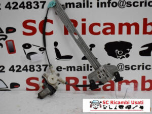 MOTORINO ALZAVETRO ANTERIORE DESTRA KIA Rio 4° Serie (11>)