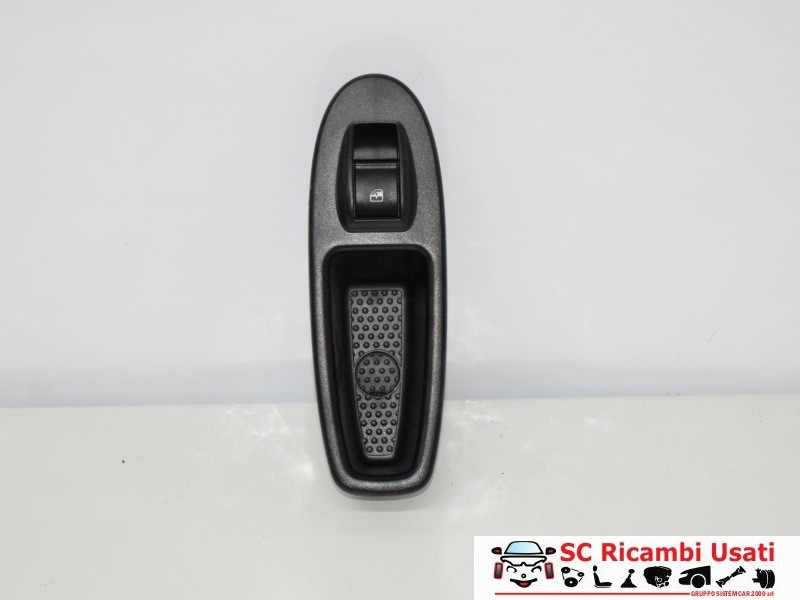 PULSANTE ALZAVETRO POSTERIORE DESTRO FIAT 500 L Serie (351_352) 735555157 (12>)