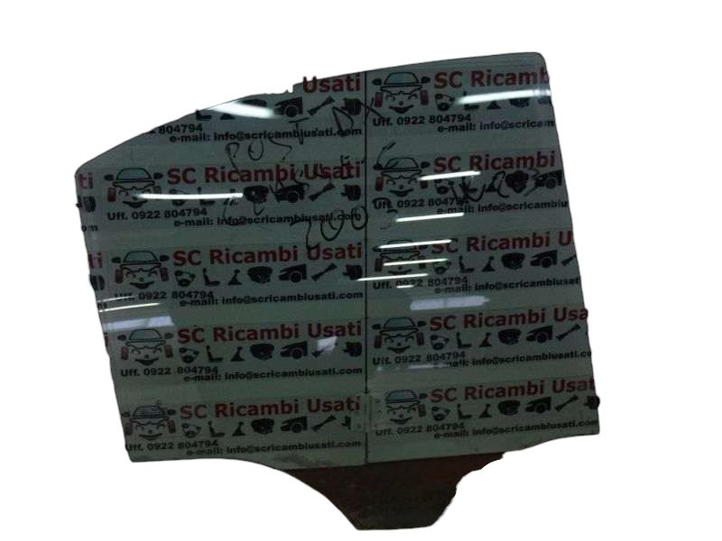 VETRO SCENDENTE POSTERIORE DESTRO MERCEDES Classe C Berlina W203 (00>04)