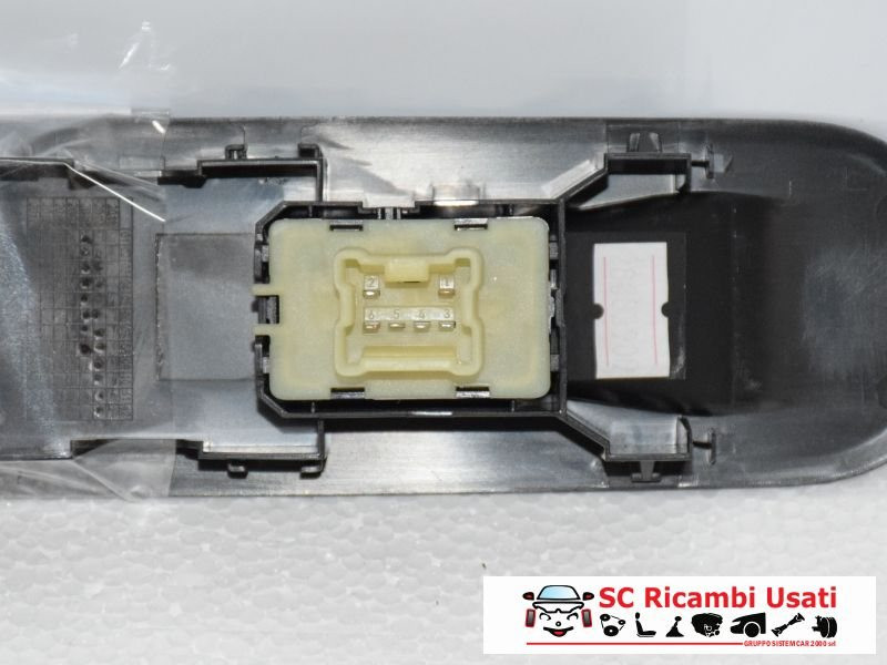 809602454R 809602454R PULSANTE ALZAVETRO ANTERIORE DX RENAULT Clio Serie IV diesel