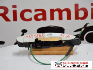 MANIGLIA ESTERNA ANTERIORE DESTRA FIAT Stilo Berlina 5P (01>10)