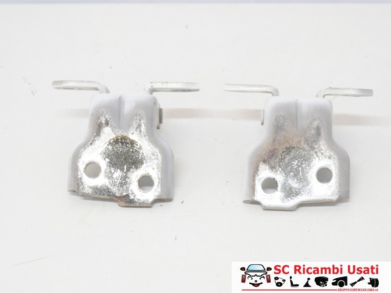 CERNIERA PORTIERA ANTERIORE DESTRA FIAT Sedici 1° Serie (06>09)