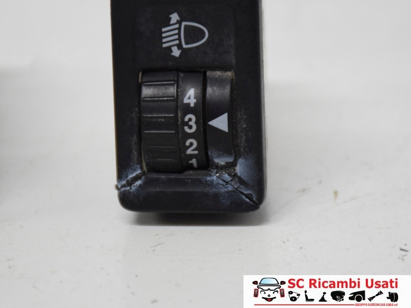 PULSANTE REGOLAZIONE ALTEZZA FARI FIAT Sedici 1° Serie 71750188 (06>09)