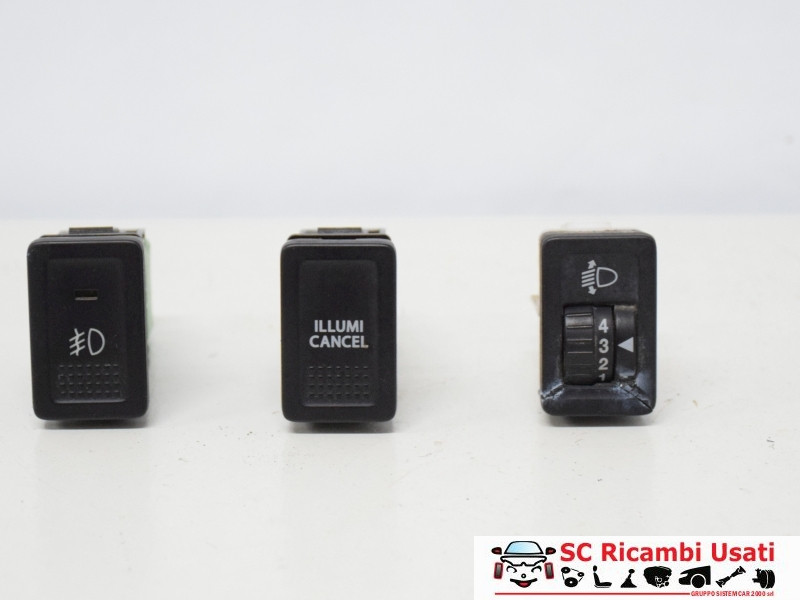 PULSANTE REGOLAZIONE ALTEZZA FARI FIAT Sedici 1° Serie 71750188 (06>09)