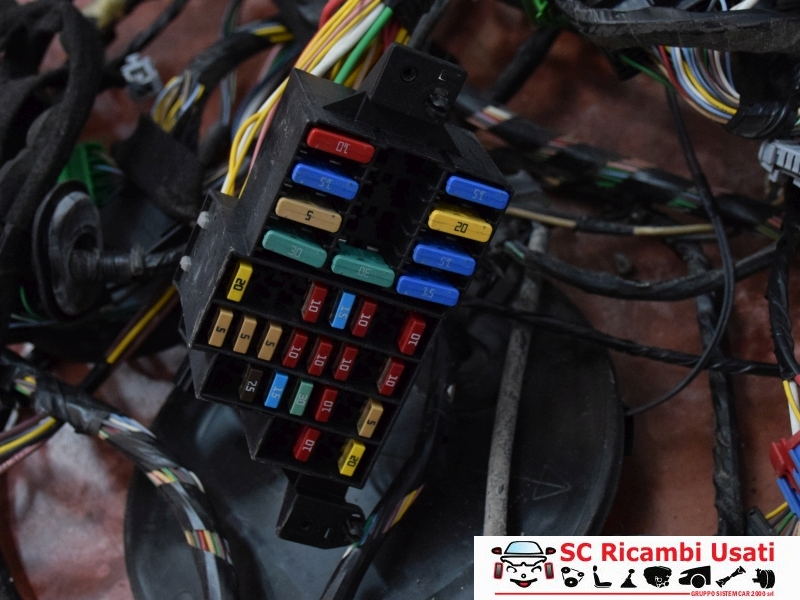 Cablaggio Abitacolo 1.5 Dci 79kw Dacia Duster 2011 8200293241 - 11850