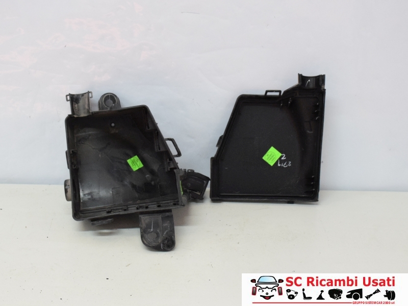 Supporto Scatola Fusibili Dacia Duster 8200790434 - 11909 Supporto Scatola Fusibili Dacia Duster 8200790434 - 11909