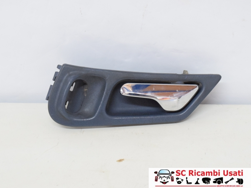 Maniglia Posteriore Destra Classe C W203 - 12146 Maniglia Posteriore Destra Classe C W203 - 12146