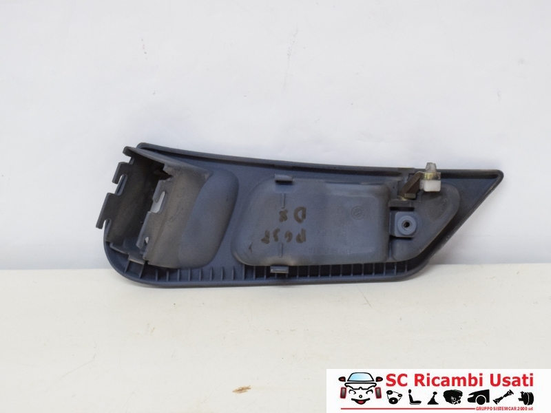 Maniglia Posteriore Sinistra Classe C  - 12147