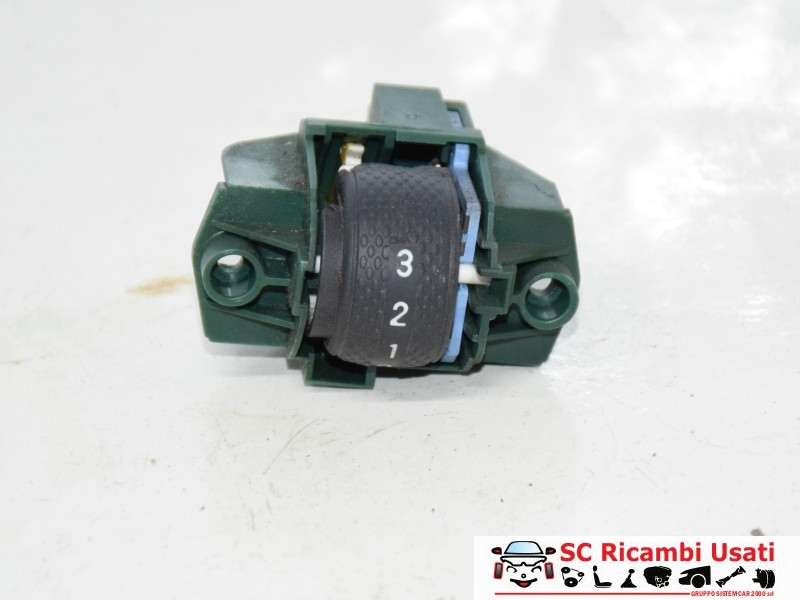 PULSANTE REGOLAZIONE ALTEZZA FARI FIAT Multipla 2° Serie 735377282 (04>)