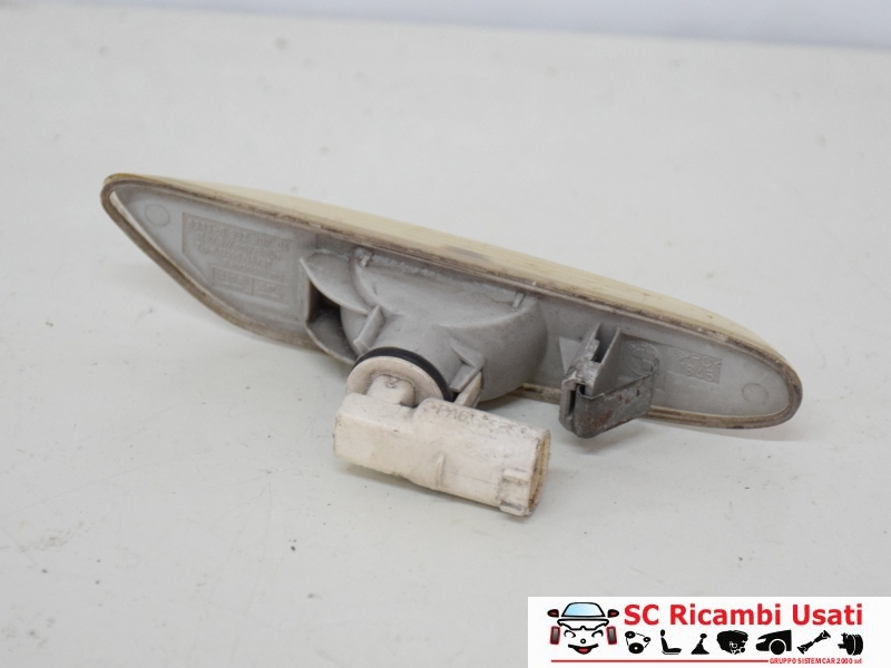 Indicatore Direzione Ford Fiesta MK VI - Fanale Laterale Destro/Sinistro Bianco, Senza Portalampada