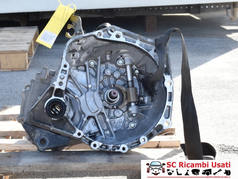 Cambio Toyota Yaris 1.3 Vvt-I 3111552050 - 12930 Cambio Toyota Yaris 1.3 Vvt-I 3111552050 - 12930