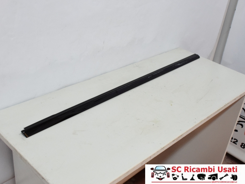 Raschiavetro Anteriore Destra Mercedes Classe A A1767250482 - 13228