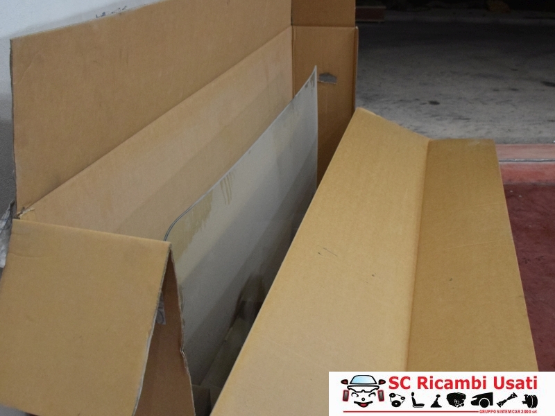 Parabrezza Anteriore Mercedes 1820 - 13231 Parabrezza Anteriore Mercedes 1820 - 13231