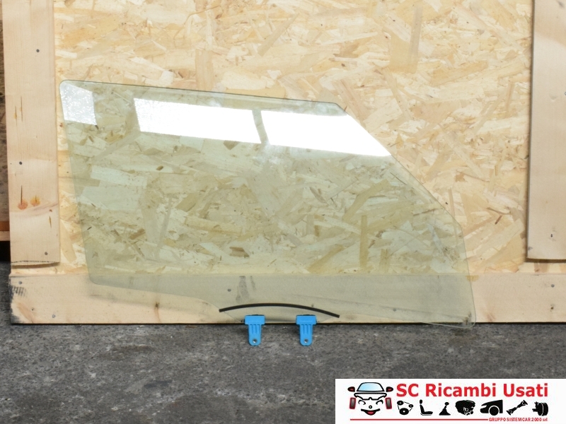 Vetro Anteriore Destro Suzuki Swift - 13531 Vetro Anteriore Destro Suzuki Swift - 13531