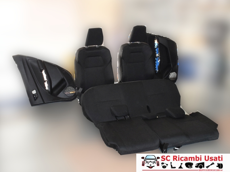 Sedili Suzuki Swift 6 Serie - 13610 Sedili Suzuki Swift 6 Serie - 13610