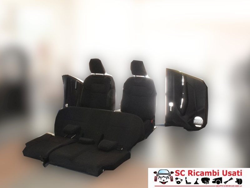 Sedili Suzuki Swift 6 Serie - 13610 Sedili Suzuki Swift 6 Serie - 13610