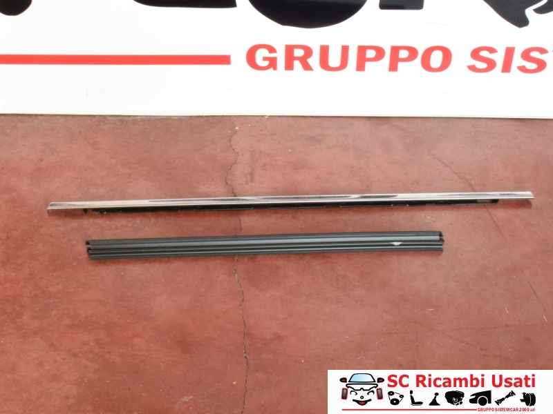 Raschiavetro Porta Posteriore Sx Peugeot 308 Sw  - 13780