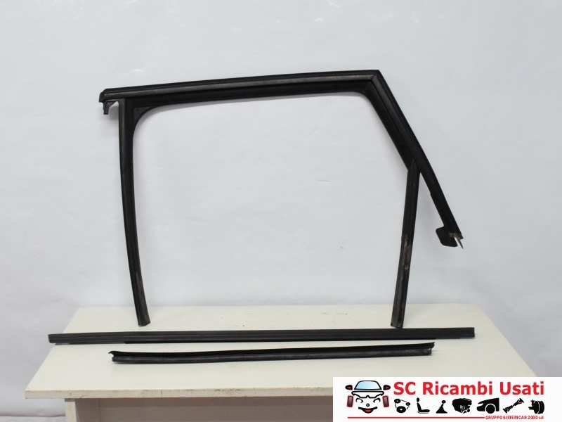 Guarnizione Porta Posteriore Sx Audi A4 Avant 2013  - 13873