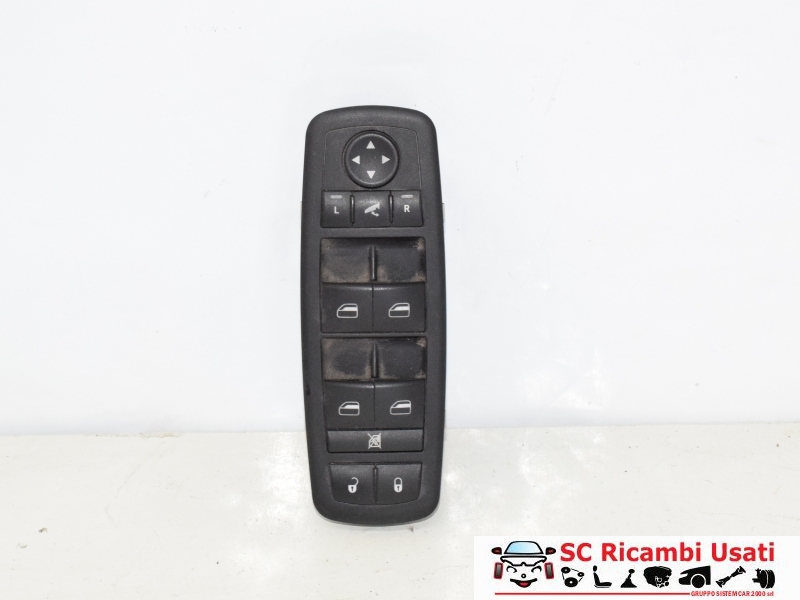 Pulsantiera Alzavetro Anteriore Sx Fiat Freemont 68029021AB - 14080 Pulsantiera Alzavetro Anteriore Sx Fiat Freemont 68029021AB - 14080