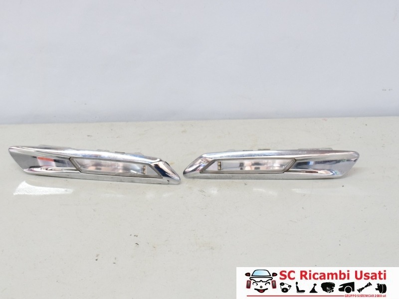 Freccia Laterle Led Bmw Serie 5 F10 63137154168 63137154167 - 15341