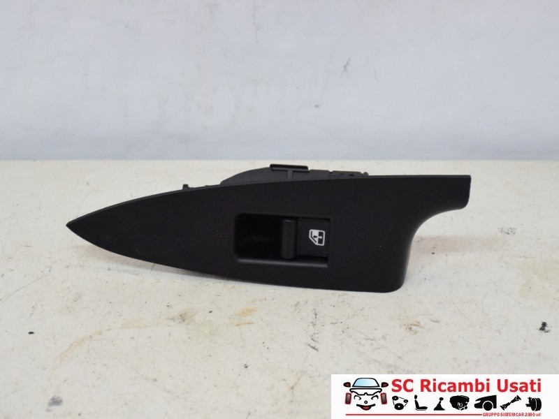 Pulsante Alzavetro Post Sx Alfa Romeo Giulietta 156150331 156095713 - 16618 Pulsante Alzavetro Post Sx Alfa Romeo Giulietta 156150331 156095713 - 16618