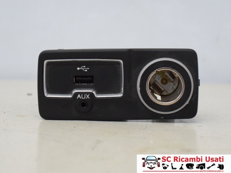 Porta Usb/Aux Con Accendisigari Jeep Renegade 2019 735604055 - 16717 Porta Usb/Aux Con Accendisigari Jeep Renegade 2019 735604055 - 16717