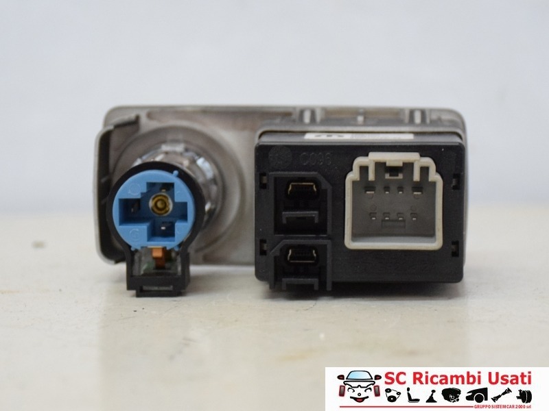 Porta Usb/Aux Con Accendisigari Jeep Renegade 2019 735604055 - 16717 Porta Usb/Aux Con Accendisigari Jeep Renegade 2019 735604055 - 16717