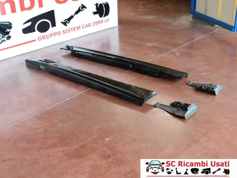 COPPIA SOTTOPORTA DESTRA E SINISTRA BMW Serie 1 Serie (E87) 51717147402 (04>07)