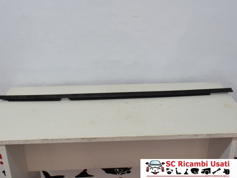 Guarnizione E Vetro Porta Posteriore Dx Fiat Tipo 51983565 52209822 - 16911 Guarnizione E Vetro Porta Posteriore Dx Fiat Tipo 51983565 52209822 - 16911