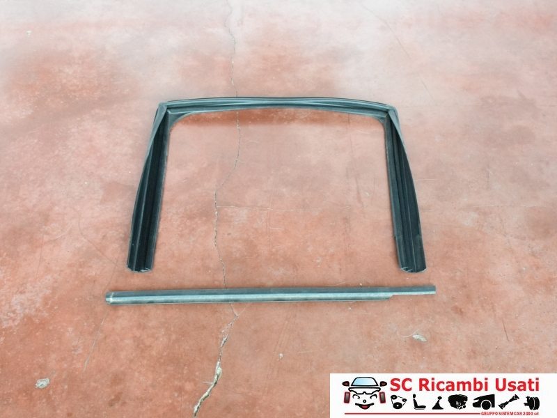 Guarnizione Porta Posteriore Destra Fiat New Panda 51944467 51984257 - 17271