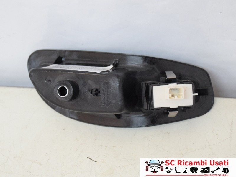 PULSANTE ALZAVETRO POSTERIORE DESTRO FIAT 500 X Serie 735633155 (15>)