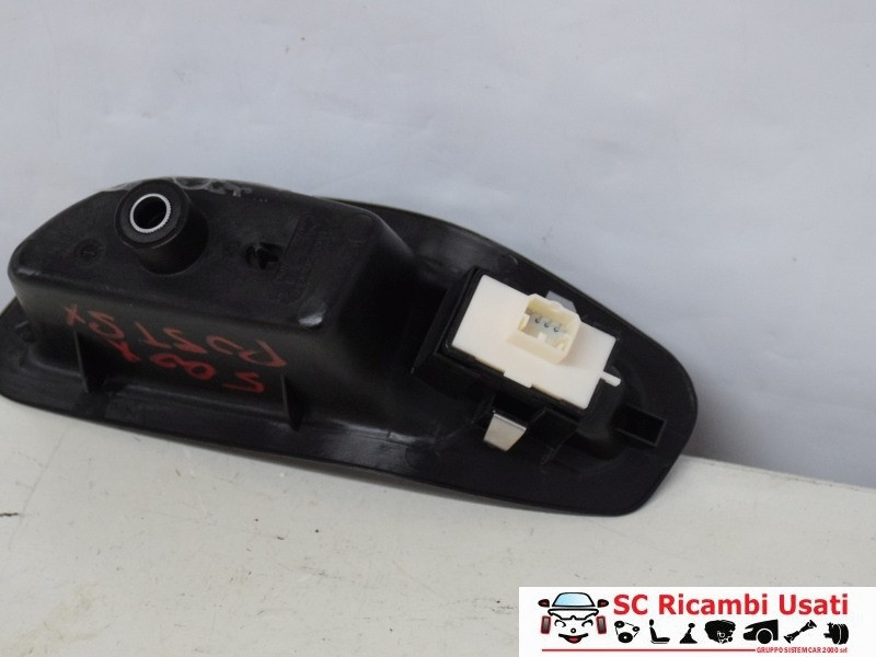 PULSANTE ALZAVETRO POSTERIORE SINISTRO FIAT 500 X Serie 735633157 (15>)