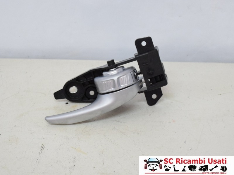 Maniglia Interna Posteriore Destra Jeep Renegade - 17379 Maniglia Interna Posteriore Destra Jeep Renegade - 17379