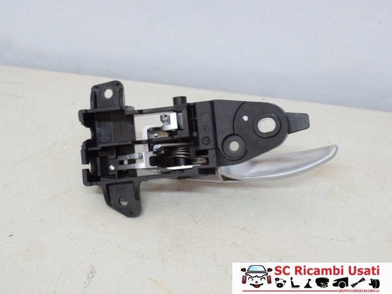 Maniglia Interna Posteriore Destra Jeep Renegade - 17379 Maniglia Interna Posteriore Destra Jeep Renegade - 17379