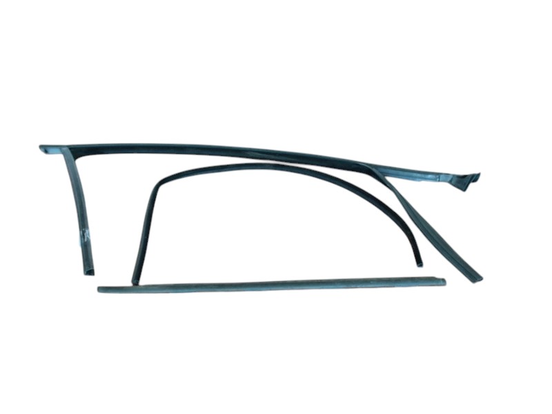 Guarnizione Porta Anteriore Destra Alfa Giulietta 50509898 - 17541