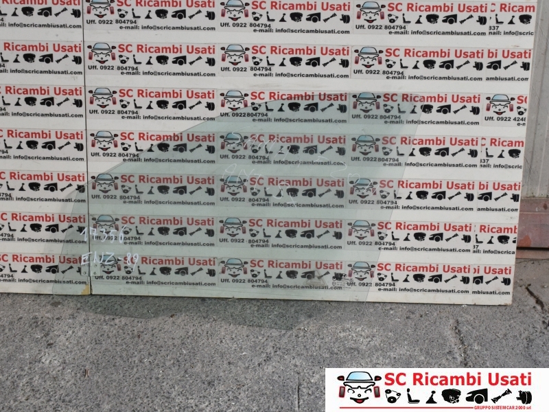 Vetro Anteriore Sinistro Hyundai Santa Fe - 17556 Vetro Anteriore Sinistro Hyundai Santa Fe - 17556