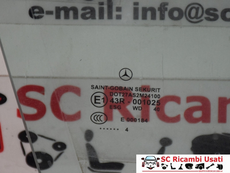 VETRO SCENDENTE ANTERIORE DESTRO MERCEDES Classe C Berlina W203 (00>04)