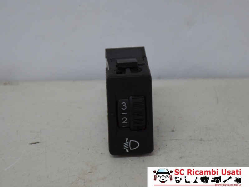 PULSANTE REGOLAZIONE ALTEZZA FARI PEUGEOT 208 Serie 98016627 (12>19)