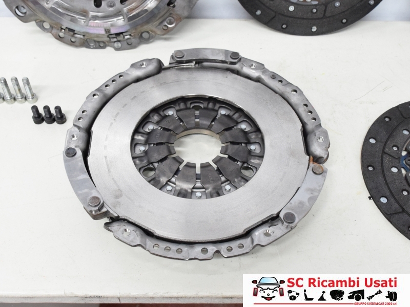 Doppia Frizione Jeep Compass 1.3 Benzina 46342280 - 18131 Doppia Frizione Jeep Compass 1.3 Benzina 46342280 - 18131