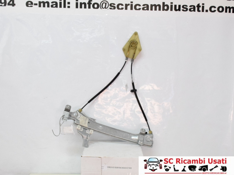 MECCANISMO ALZAVETRO POST. SX RENAULT Megane III 827210003R (08>16)