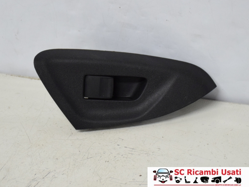 Pulsantiera Alzavetro Anteriore Destra Toyota Aygo 848100D030 - 19679 Pulsantiera Alzavetro Anteriore Destra Toyota Aygo 848100D030 - 19679