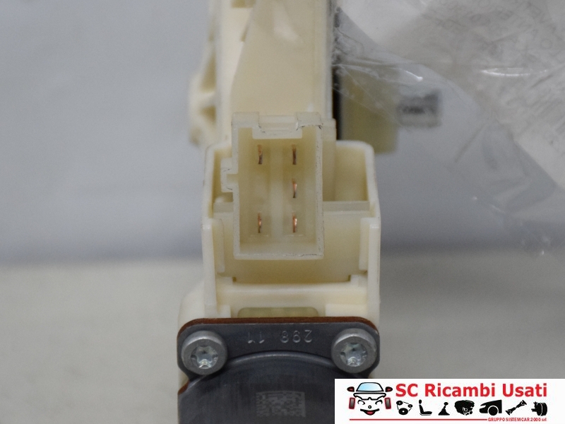 Alzavetro Anteriore Sinistro Mercedes Classe C A2048200142 - 19986 Alzavetro Anteriore Sinistro Mercedes Classe C A2048200142 - 19986