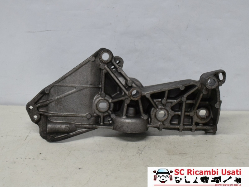 8200695957 8200695957 SUPPORTO ALTERNATORE RENAULT Megane III diesel