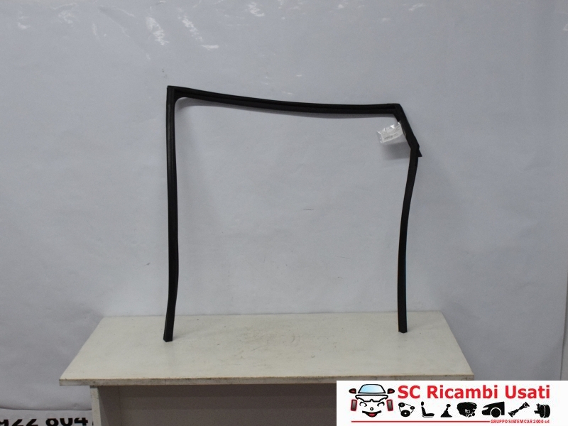 Guarnizione Porta Posteriore Sx Nissan Qashqai 82331 4EA0A - 20138 Guarnizione Porta Posteriore Sx Nissan Qashqai 82331 4EA0A - 20138