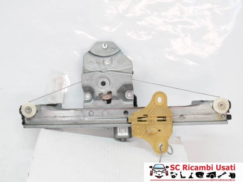 Alzavetro Posteriore Sinistro Renault Clio 4 827010501R - 18621 Alzavetro Posteriore Sinistro Renault Clio 4 827010501R - 18621