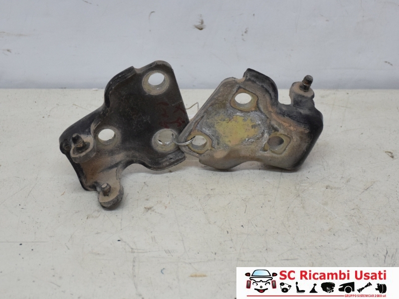 Cerniera Porta Land Rover Freelander ALR7862 ALR7864 - 22256 Cerniera Porta Land Rover Freelander ALR7862 ALR7864 - 22256