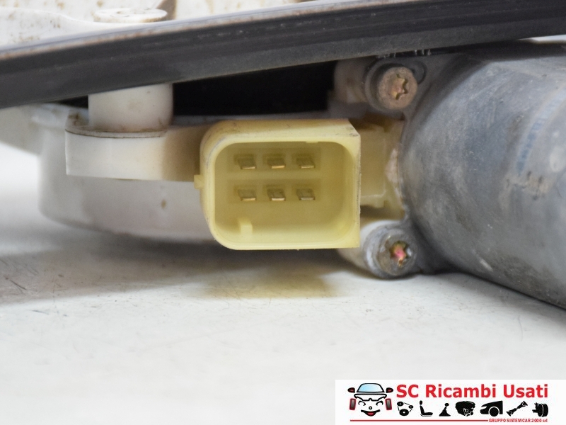 Alzavetro Anteriore Destro Mercedes Classe E A2117200246 - 22916