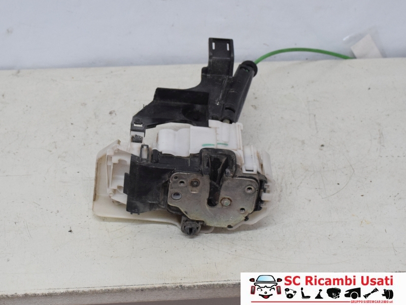 Serratura Destra Lancia Y 51772304 Serratura Destra Lancia Y 51772304