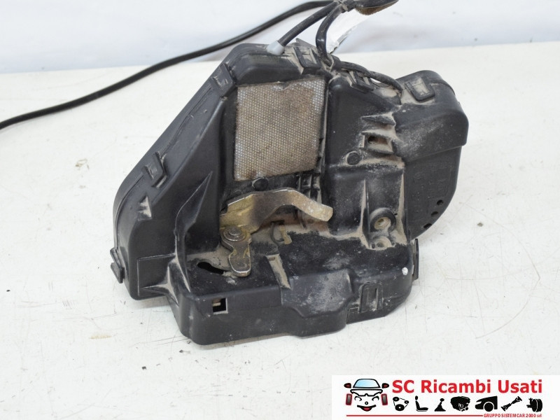 SERRATURA POSTERIORE DESTRA MERCEDES Classe E Berlina W211 A2117300635 (02>07)