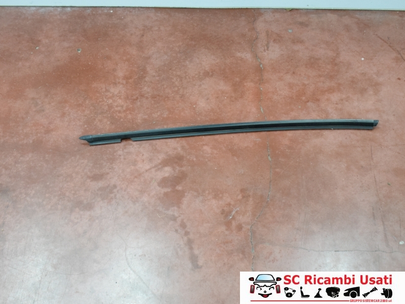 Raschiavetro Porta Destra Fiat-Abarth 124 Spider 6000621471 6000635221 - 21393